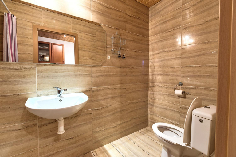 Others 3, Apartmanovy dom RED, Nové Zámky