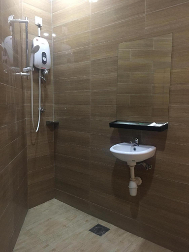Bathroom 4, D'Spark Hotel Bayu Tinggi, Klang