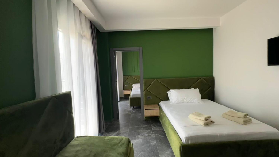 Others 2, Hotel Leodori 2, Lezhës