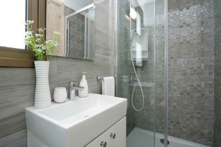 Bathroom 4, Villa Calliopi