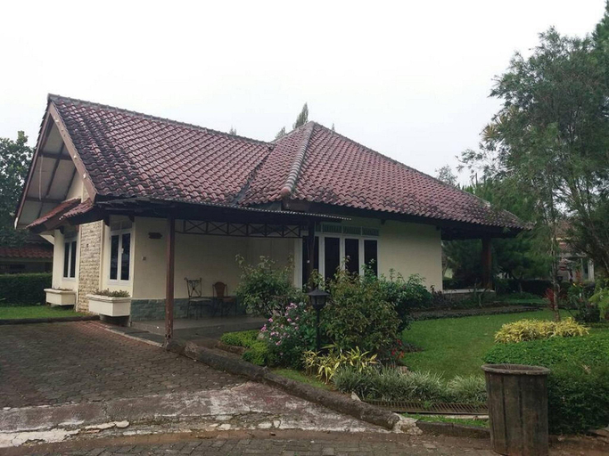 Exterior & Views 2, Villa Kota Bunga Magnolia, Bogor