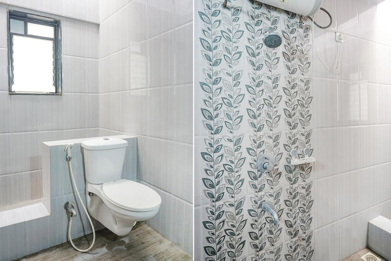 Bathroom 4, FabHotel Baner Executive - Balewadi high street, Pune