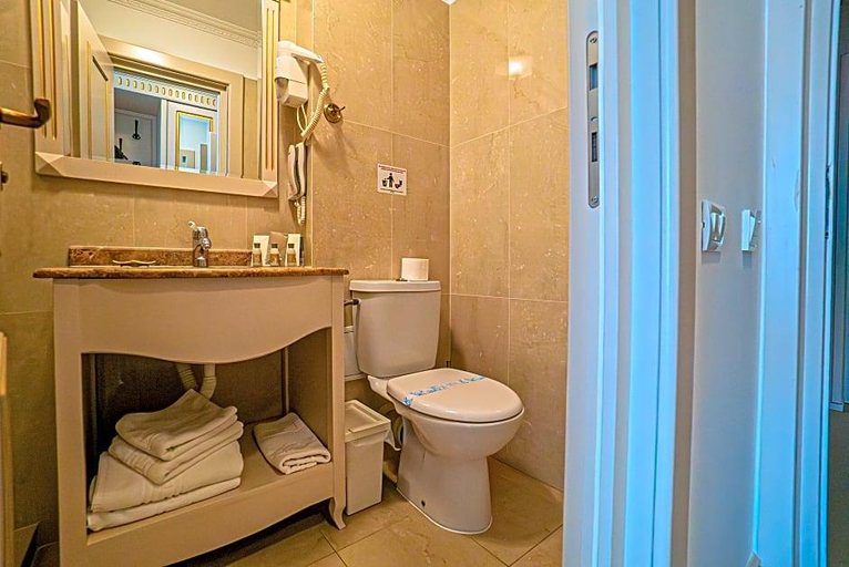 Bathroom 4, Hotel Sulina International, Constanta