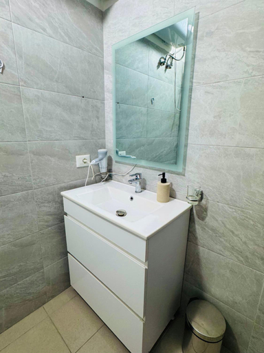 Bathroom 2, Tirana Center Apartments, Tiranës