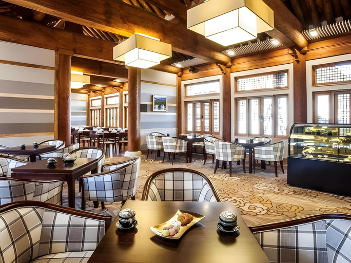 Food & Drinks 5, Gyeongwonjae By Walkerhill, Yeonsu