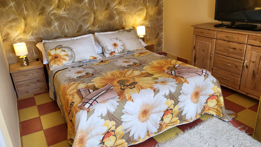 Bedroom 3, Liget Nyaralóház és Apartman Liget, Bélapátfalva