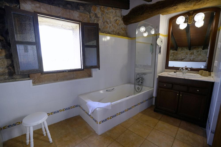 Bathroom 4, Sa Bassa Rotja Ecoturisme, Baleares