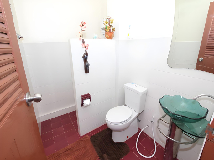 Bathroom 4, Maria Room for Rent, Hua Hin