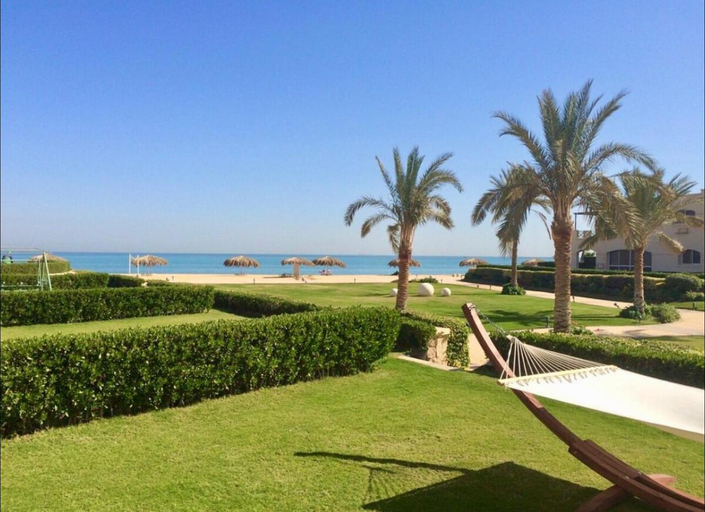 Others 3, LA VISTA 5 Beachfront 265m Luxury Villa, 'Ataqah