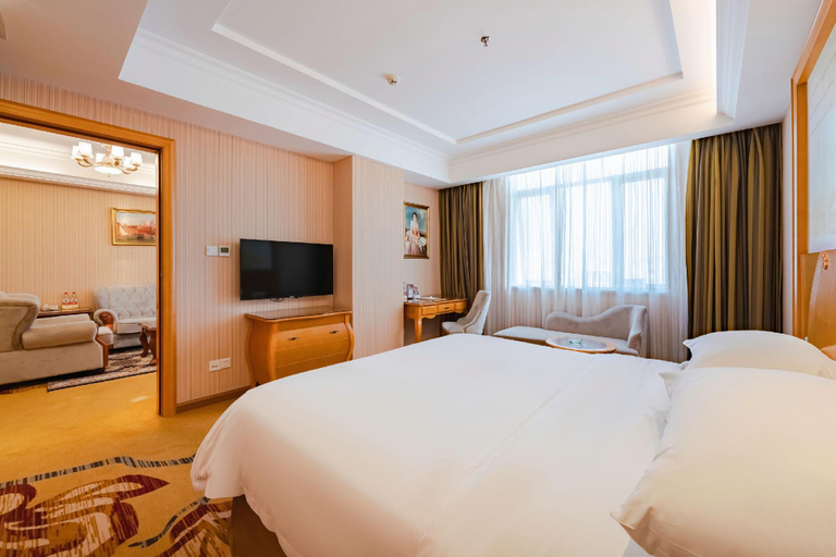 Bedroom 2, Vienna Hotel Guangdong Shantou South Bus Station, Shantou