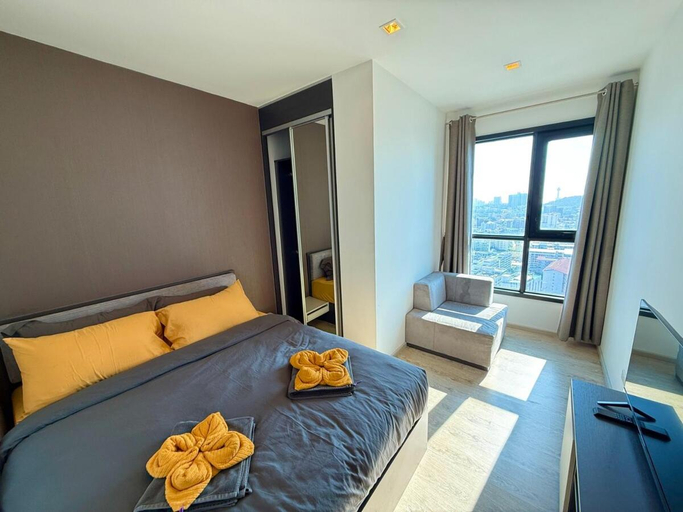 Bedroom 3, Spacious 2 Bedroom Penthouse Condo In The Base 592, Pattaya