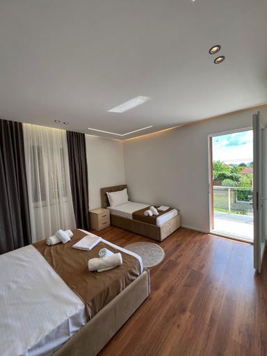 Others 3, Villa SM Shkoder, Shkodrës