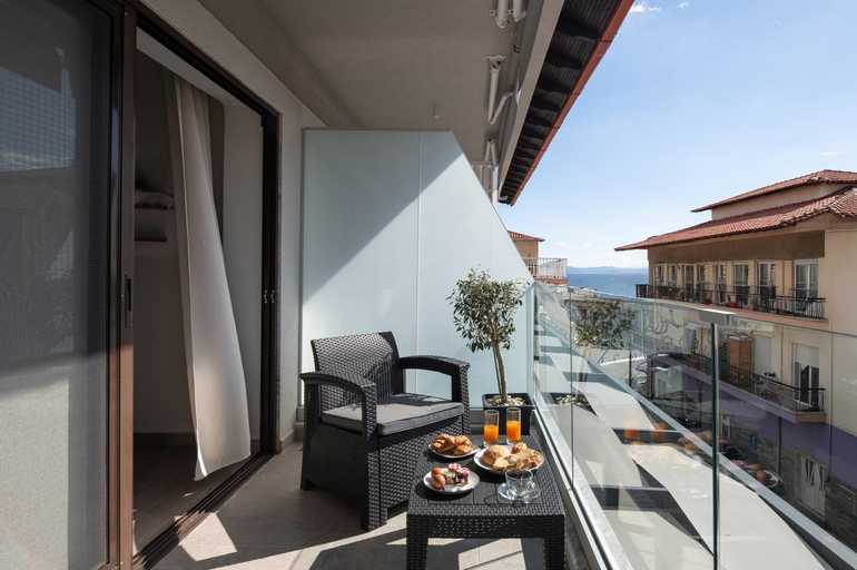 Others 3, Villa Paraschou, Central Macedonia
