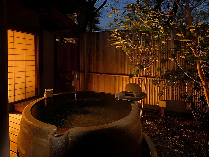 Bathroom 4, Tokiwa Hotel, Kōfu