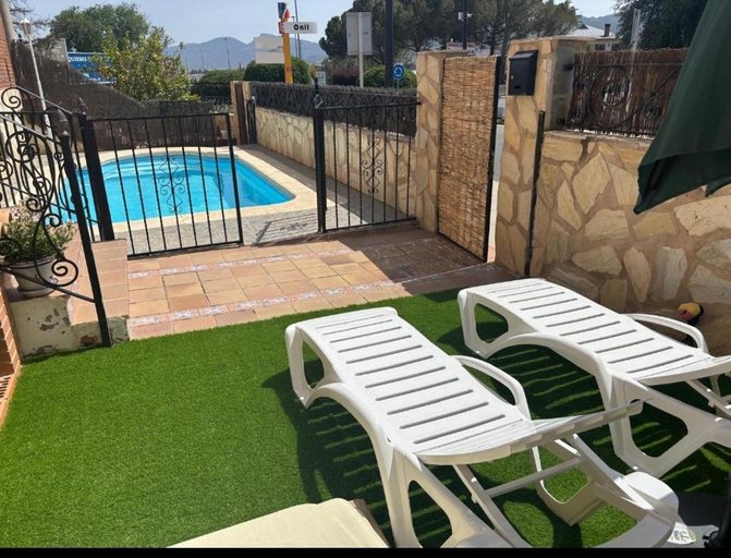Others 5, CASA DE ONIL, Alicante