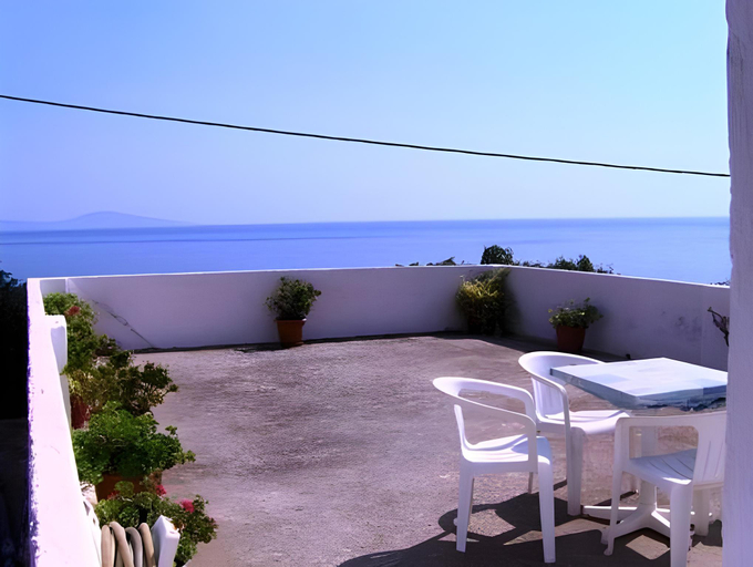 Others 2, Nikos Place, Crete