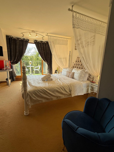 Bedroom 2, Barnfields Retreat, Essex