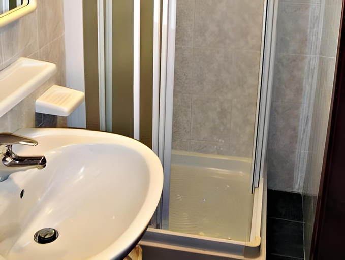 Bathroom 2, Venice Apartments, Venezia