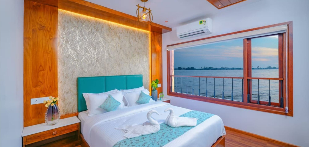 Room 2, Elegant Boathouse, Alappuzha