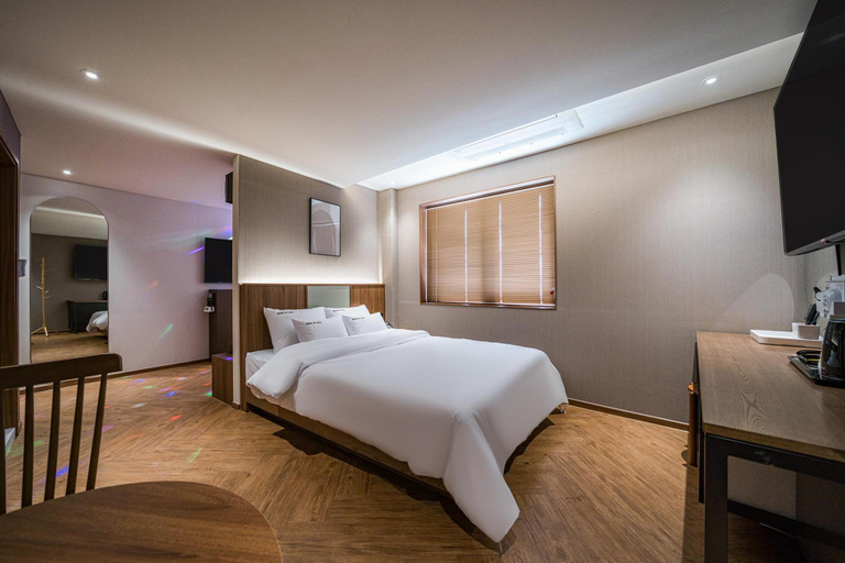 Bedroom 2, Brown Dot Hotel Eulwang-ri Branch, Jung