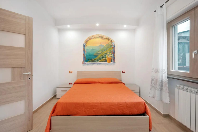 Bedroom 1, Casa Vacanze La Via delle Stelle, Salerno