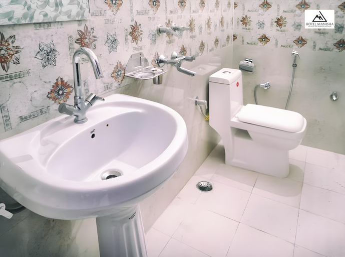 Bathroom, Hotel Manisha, Uttarkashi