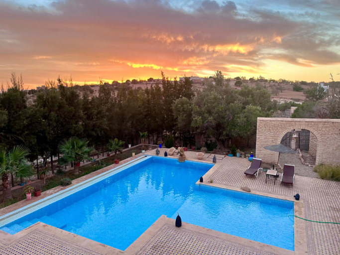 4, QUIET OASIS Luxury Stone Villa with Panoramic Views near Essaouira, Essaouira