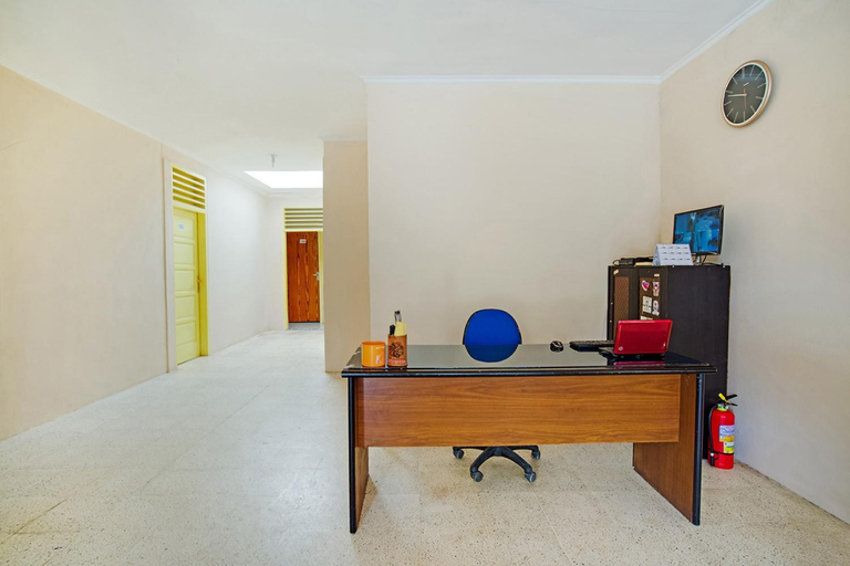 Lobby 4, Hotel O Lansano Residence Syariah, Padang