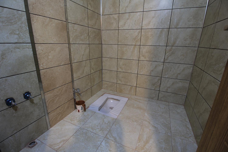 Bathroom 2, Koc Motel, Çaykara