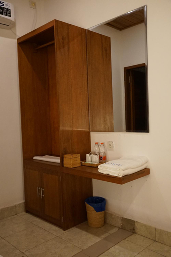 Others 5, Lantis Corp Inn, Lombok