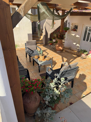Others 5, Marathi Apartments, Crete