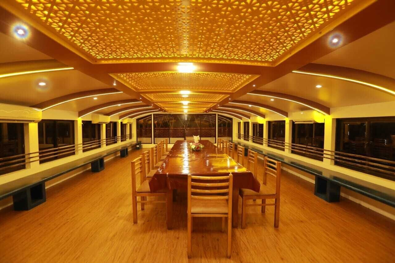 Restaurant, Honeymoon Boathouse, Alappuzha
