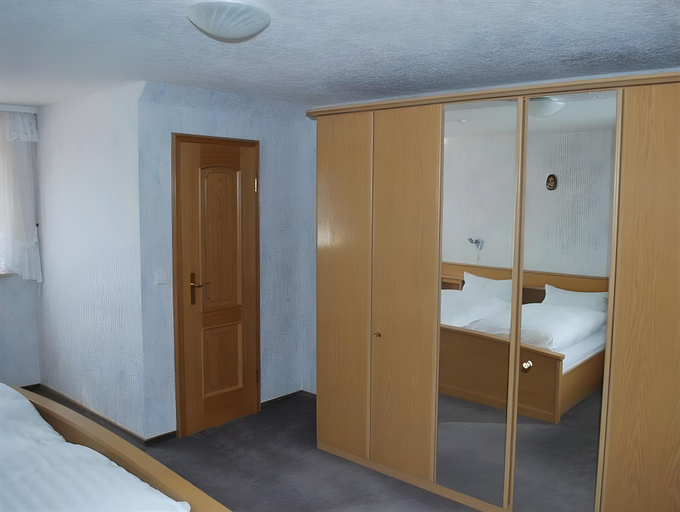 Bedroom 2, Landgasthof Hirschen , Waldshut