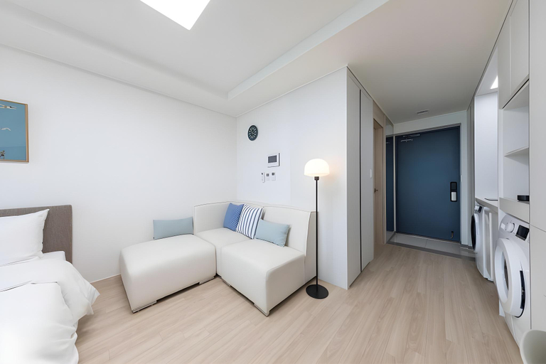 Others 5, Sokcho Summit Bay 1504, Goseong