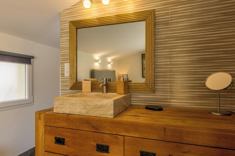 Bathroom 4, Casa Dina, Gard