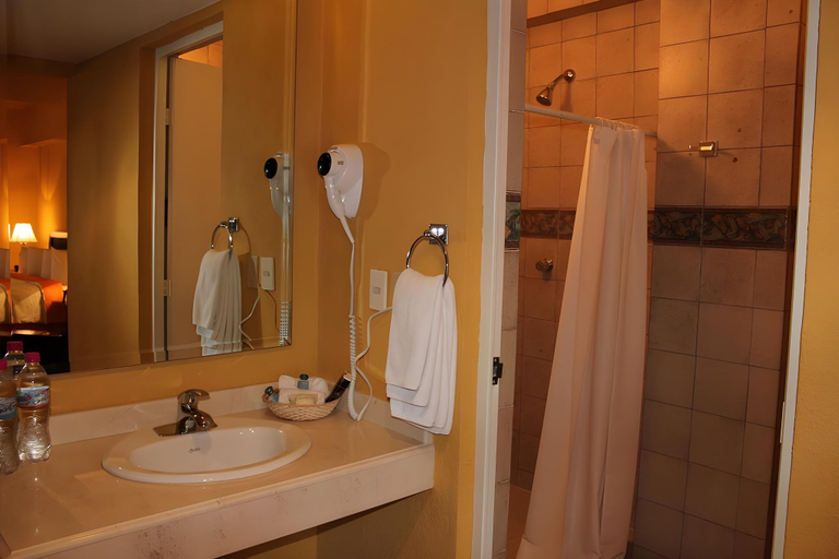 Bathroom 5, Hotel Misión Orizaba, Río Blanco