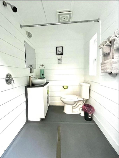 Bathroom, Three Story Tree House Close to Beach, Charleston