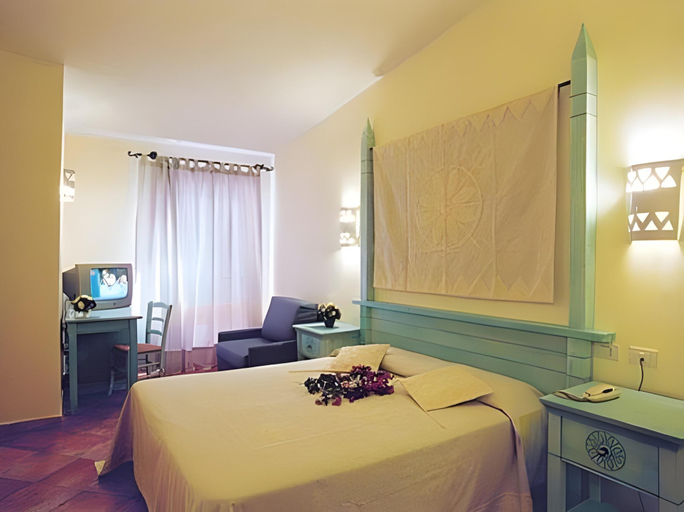 Bedroom 3, LH Hotel Pedraladda, Sassari