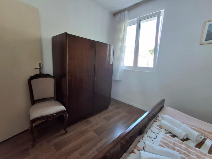 Bedroom 2, Apartment Stefan