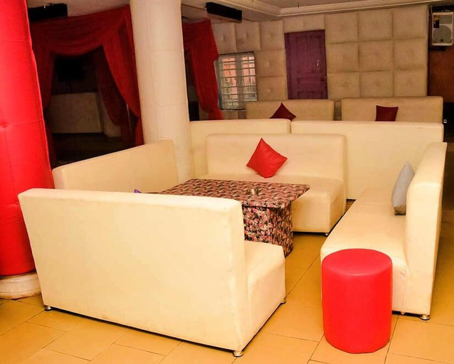 Others 3, D'Island Hotel, Eti-Osa