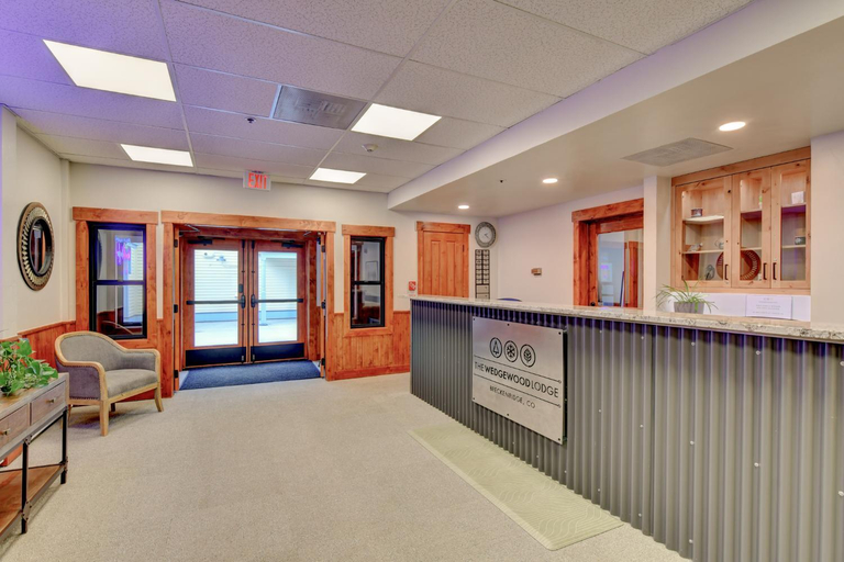 Public Area 3, Wedgewood Lodge, Summit