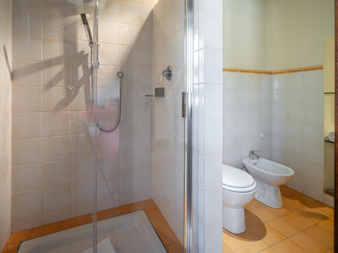 Bathroom 3, Rooms and Wine al Castello, Siena