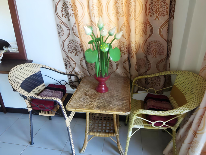 Others 5, Sengahloune Villa, Khong