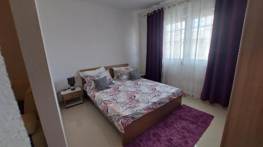 Bedroom 2, Apartments Mestral, Baška Voda