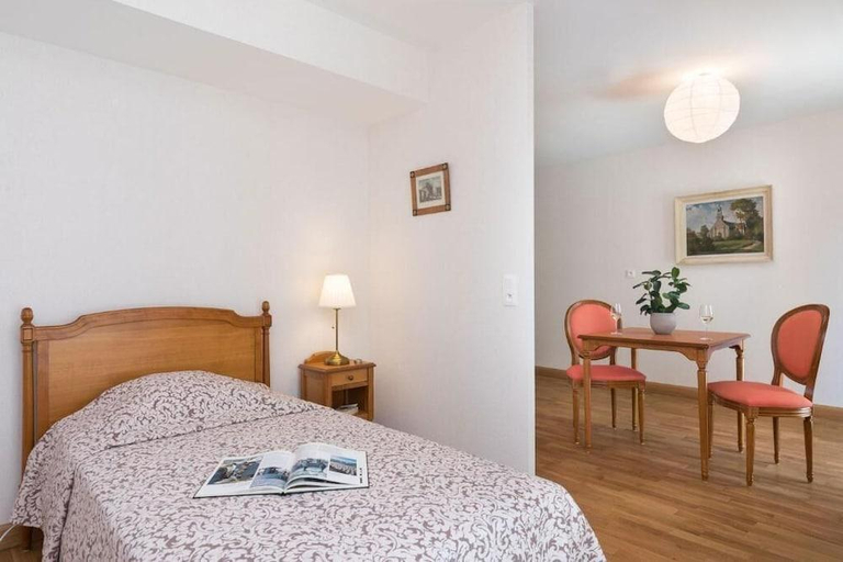 Bedroom 2, Home Médicis Les Petites Roches, Côte-d'Or