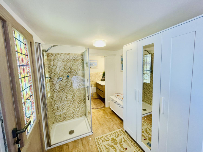 Bathroom 3, Villa Adel, Nuoro