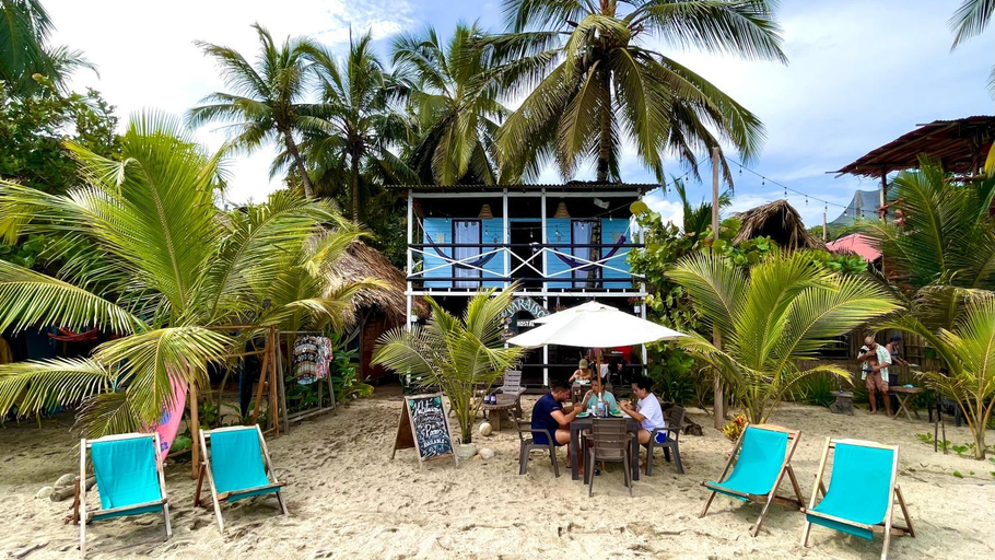 Others 2, Hostal Paraiso & Vibra Restobar, Santa Marta (Dist. Esp.)