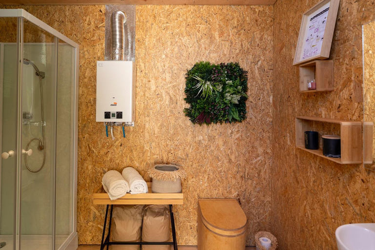 Bathroom, La Santon Chambres d'hotes, Isère