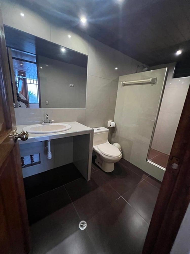 Bathroom 2, SAYACMARCA CLASSIC Inn, Urubamba