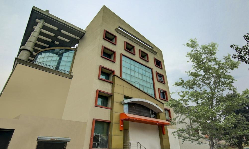 Exterior & Views 1, Hotel Oasis Inn, Jalandhar